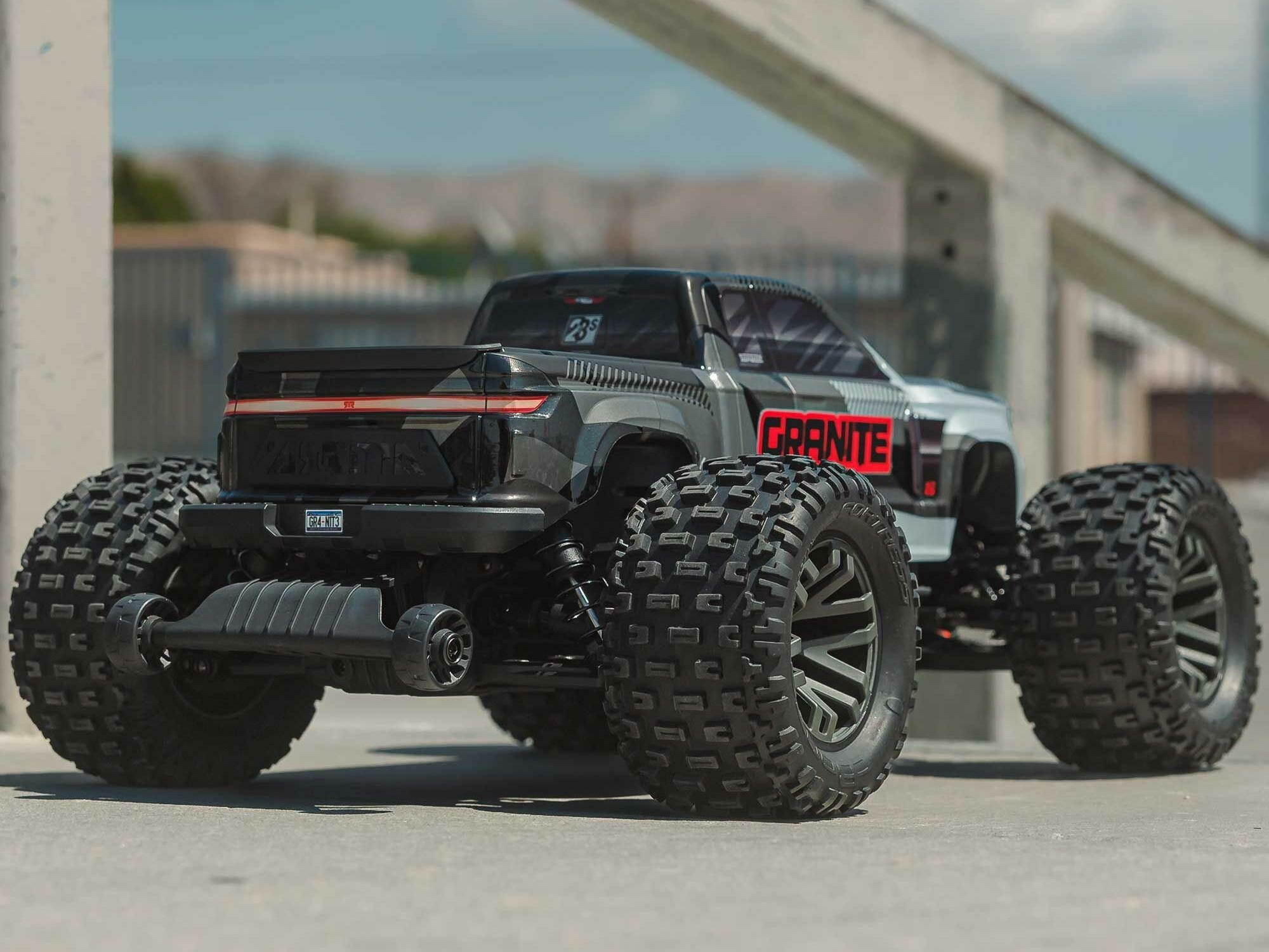 gun metal 1/10 GRANITE 223S DSC 4X4 RTR Monster Truck - Image 18