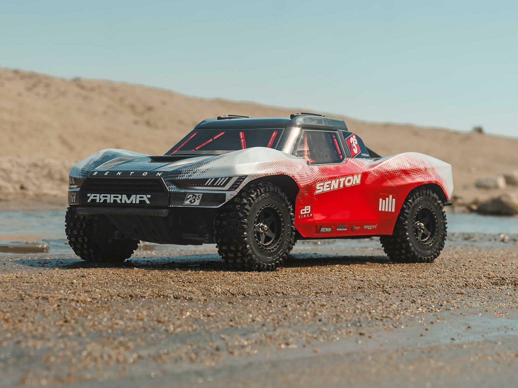 gunmetal and red 1/10 SENTON 223S BLX 4X4 SCT RTR with DSC - Image 16