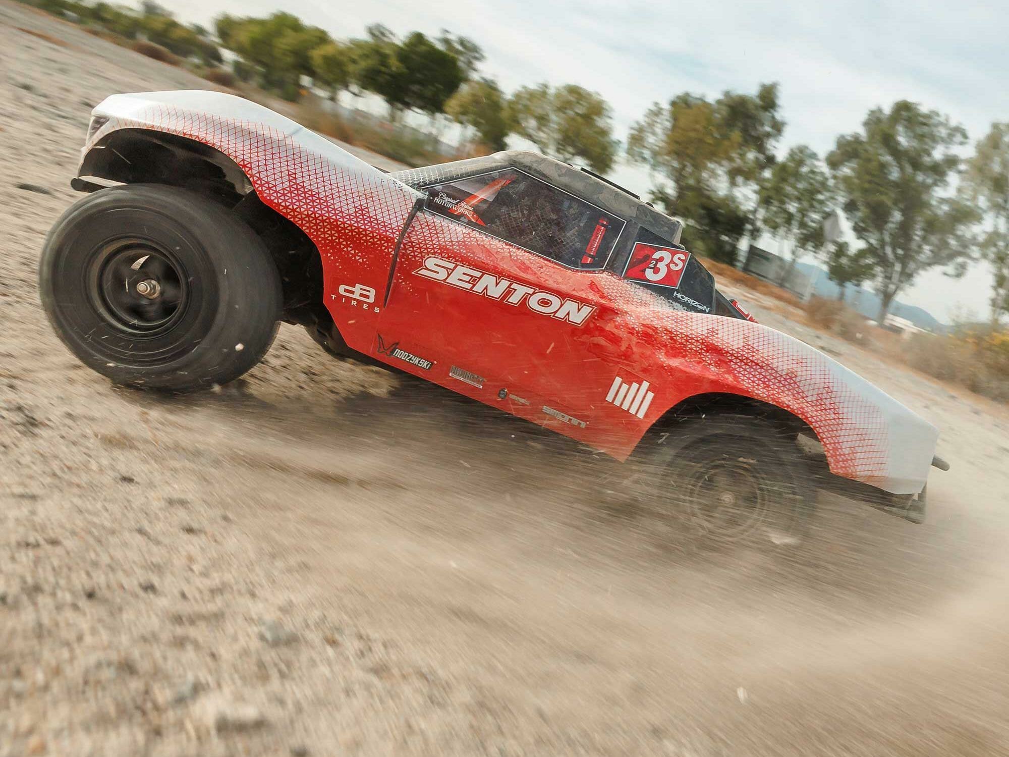 gunmetal and red 1/10 SENTON 223S BLX 4X4 SCT RTR with DSC - Image 22