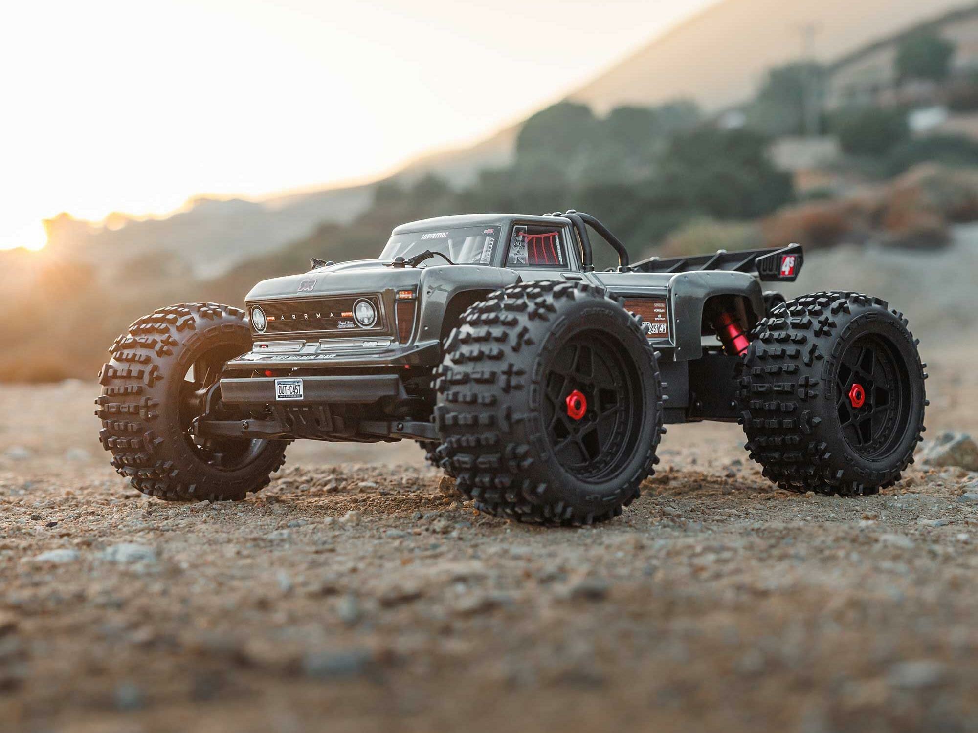 gun metal 1/10 OUTCAST 4S 4X4 BLX Stunt MT (with Centre Diff) - Image 12