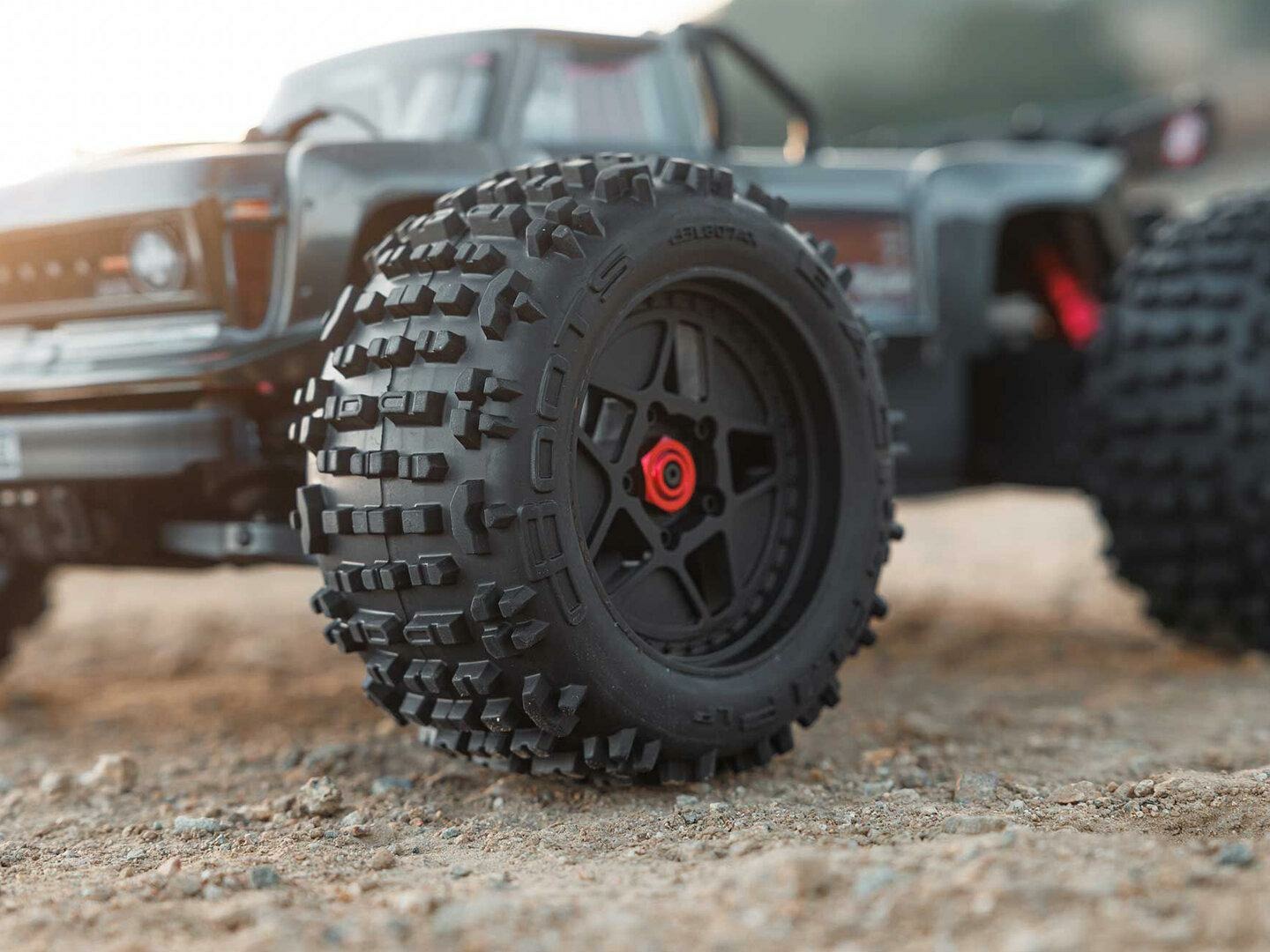 gun metal 1/10 OUTCAST 4S 4X4 BLX Stunt MT (with Centre Diff) - Image 14