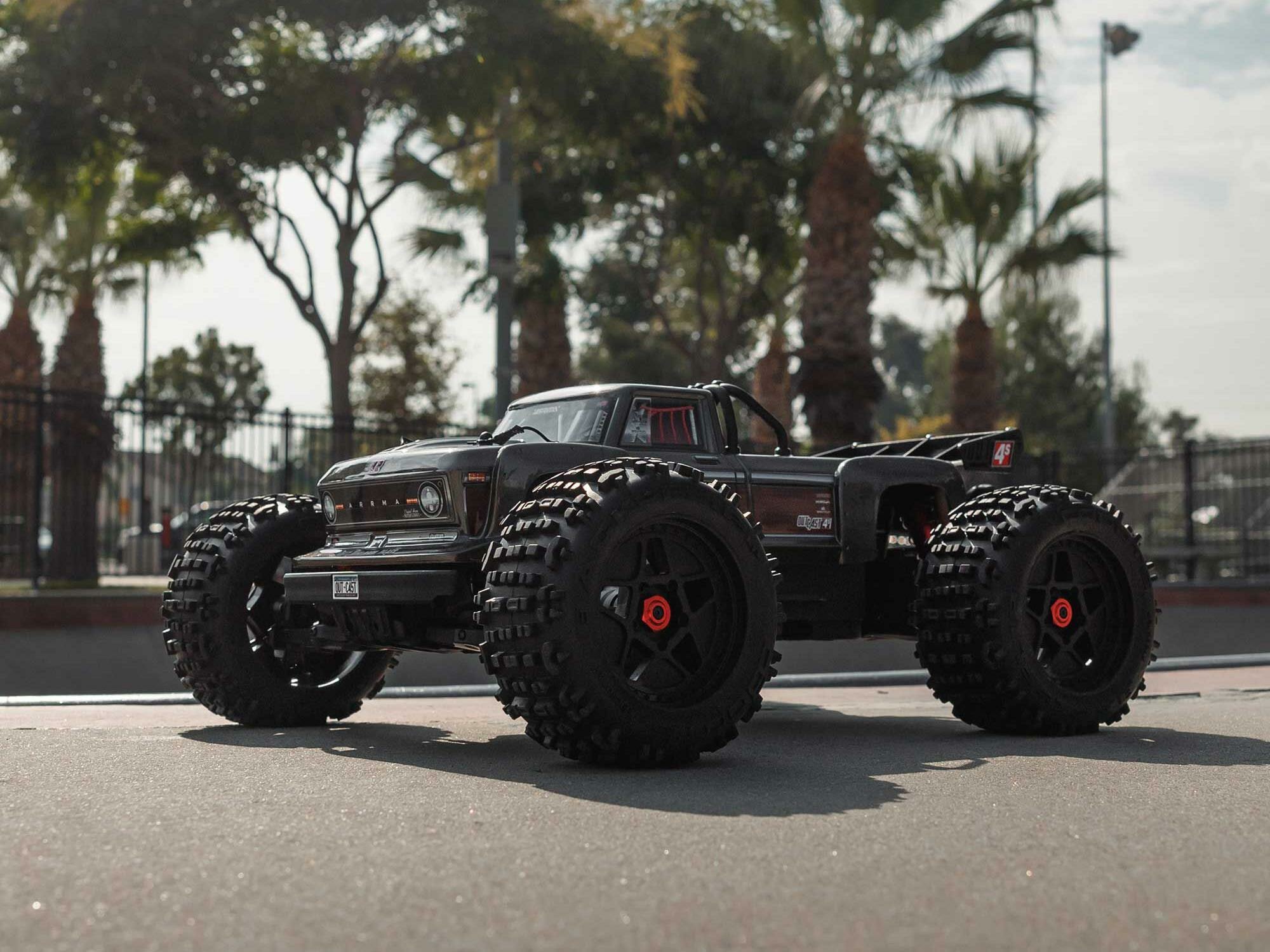 gun metal 1/10 OUTCAST 4S 4X4 BLX Stunt MT (with Centre Diff) - Image 18
