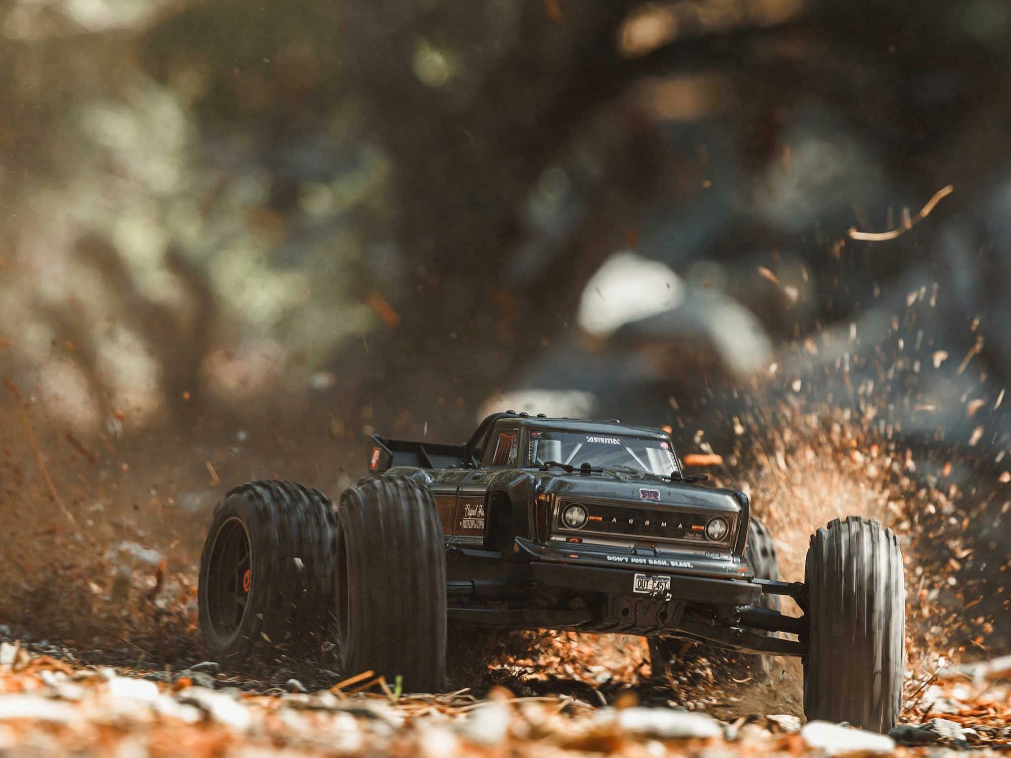 gun metal 1/10 OUTCAST 4S 4X4 BLX Stunt MT (with Centre Diff) - Image 20