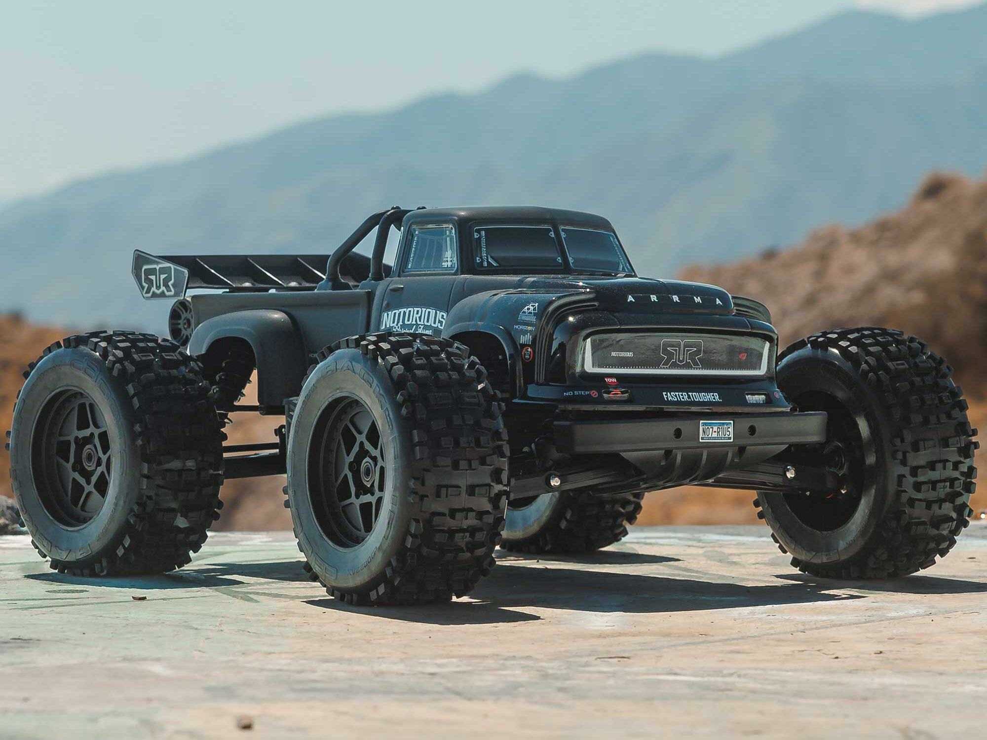 black 1/8 NOTORIOUS 6S V6 4X4 BLX Stunt Truck RTR - Image 17