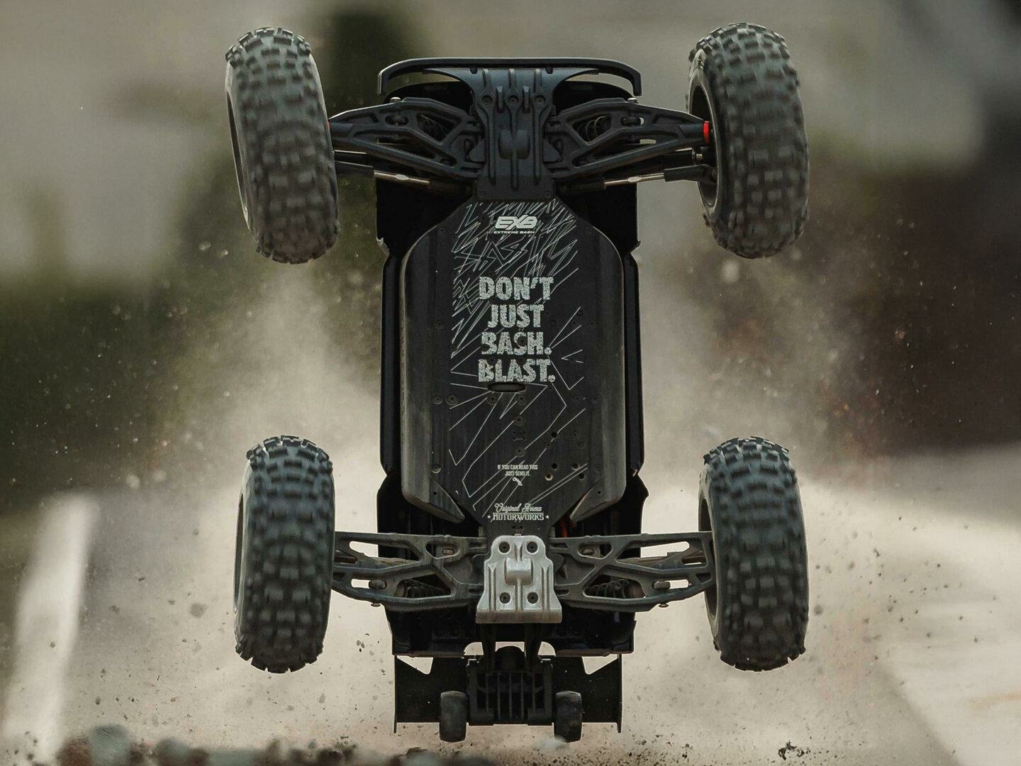 black 1/8 NOTORIOUS 6S V6 4X4 BLX Stunt Truck RTR - Image 19