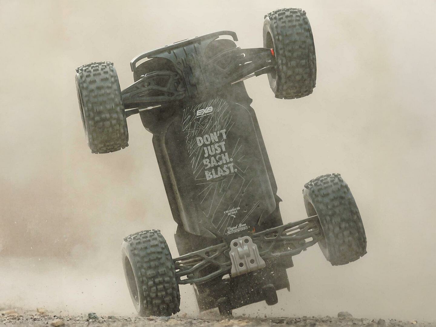 blue 1/8 NOTORIOUS 6S V6 4X4 BLX Stunt Truck RTR - Image 16