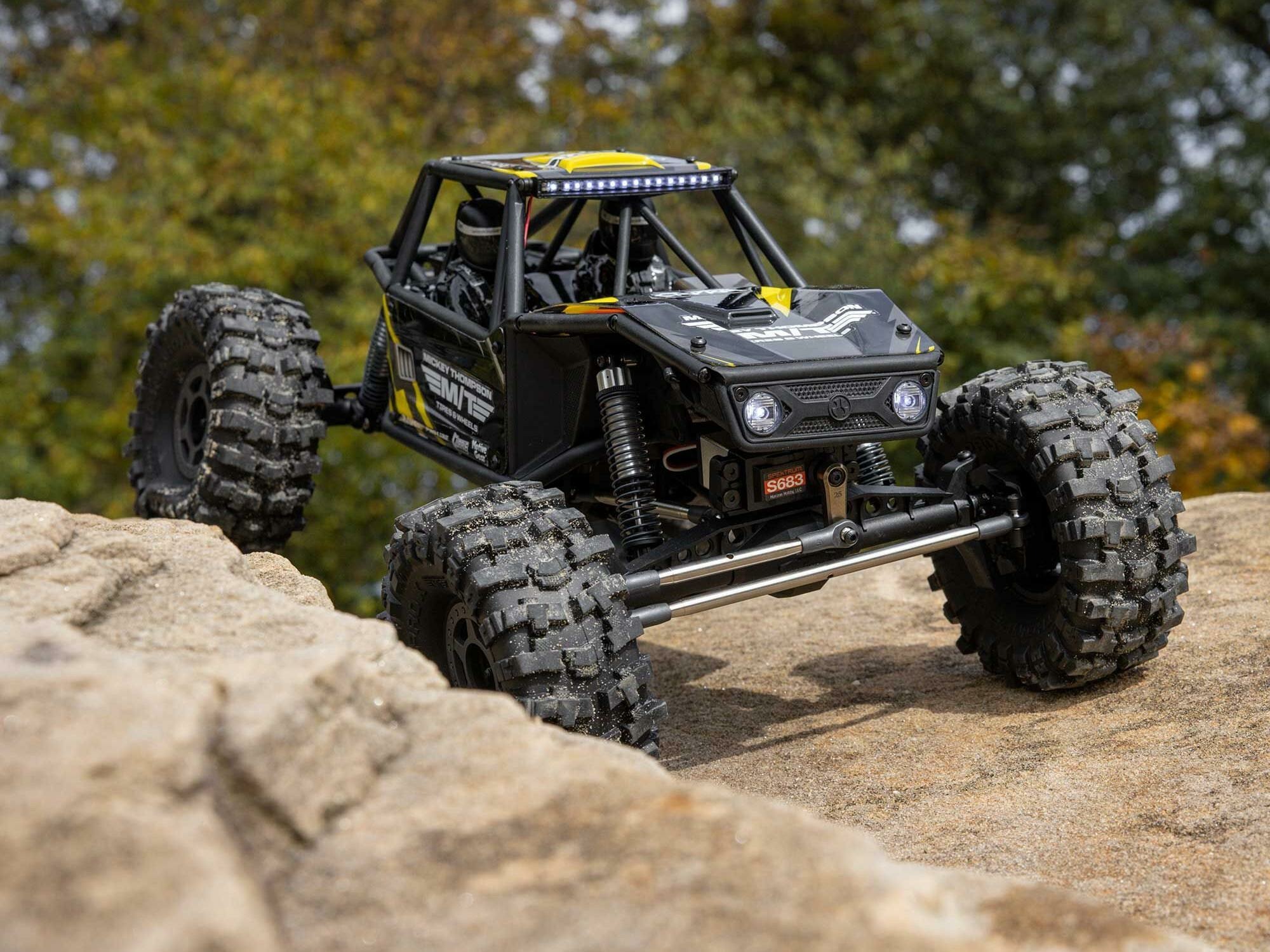 yellow 1/10 UTB10 Capra 1.9 4WS 4X4 RTR - Image 16