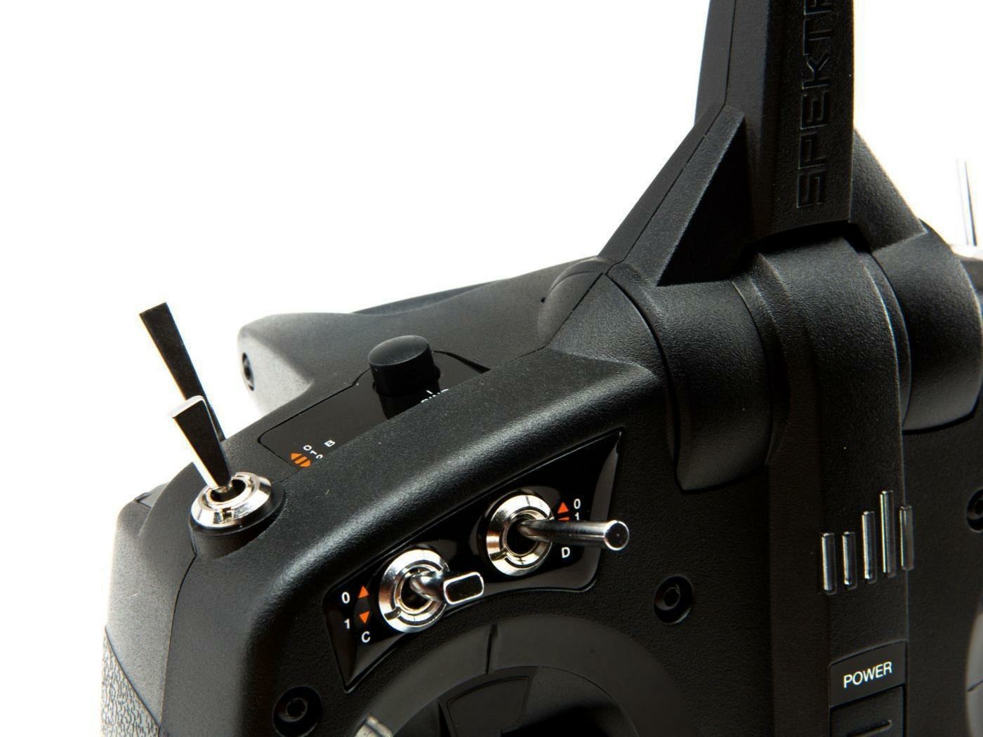 DX6e 6 Channel Transmitter - Image 3
