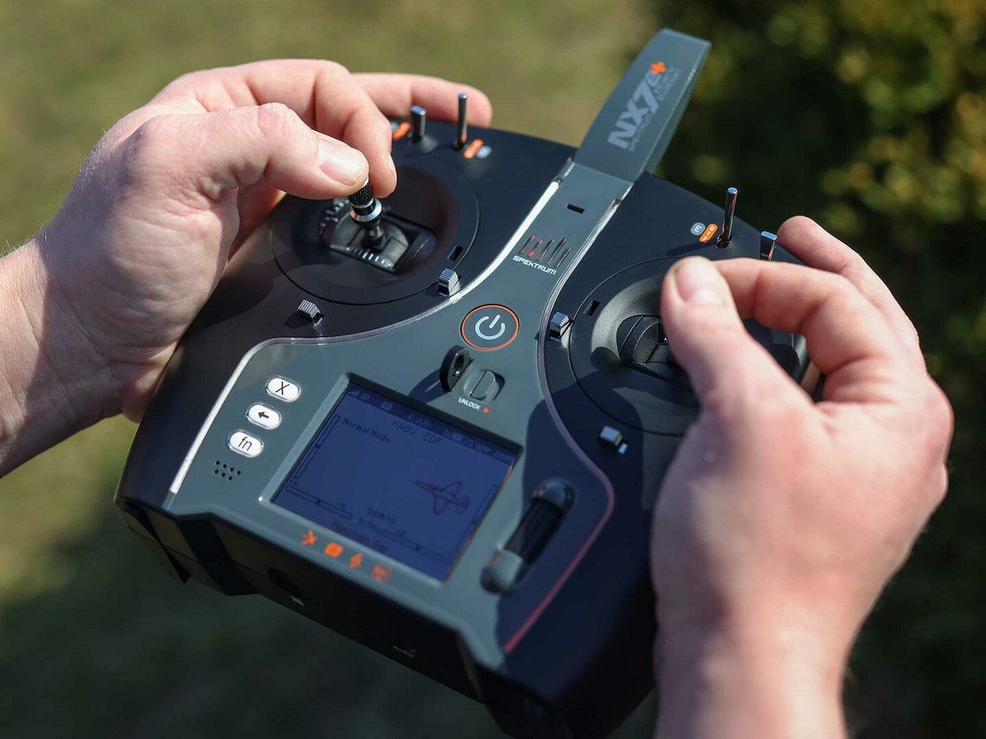 Spektrum NX7e+ Black Edition 14 Channel Transmitter - Image 2
