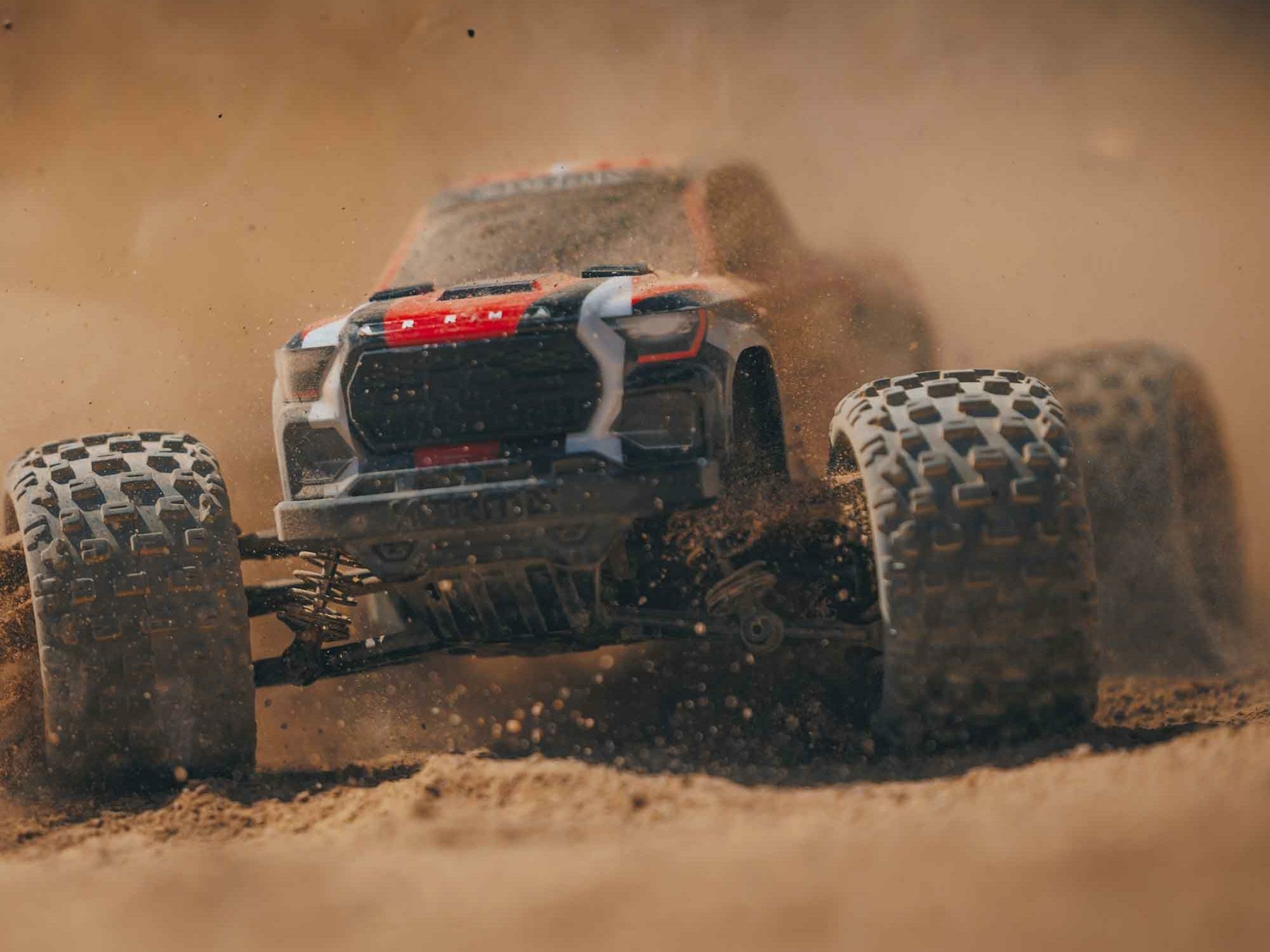 red 1/18 GRANITE GROM MEGA 4X4 MT with Battery & Charger - Image 14