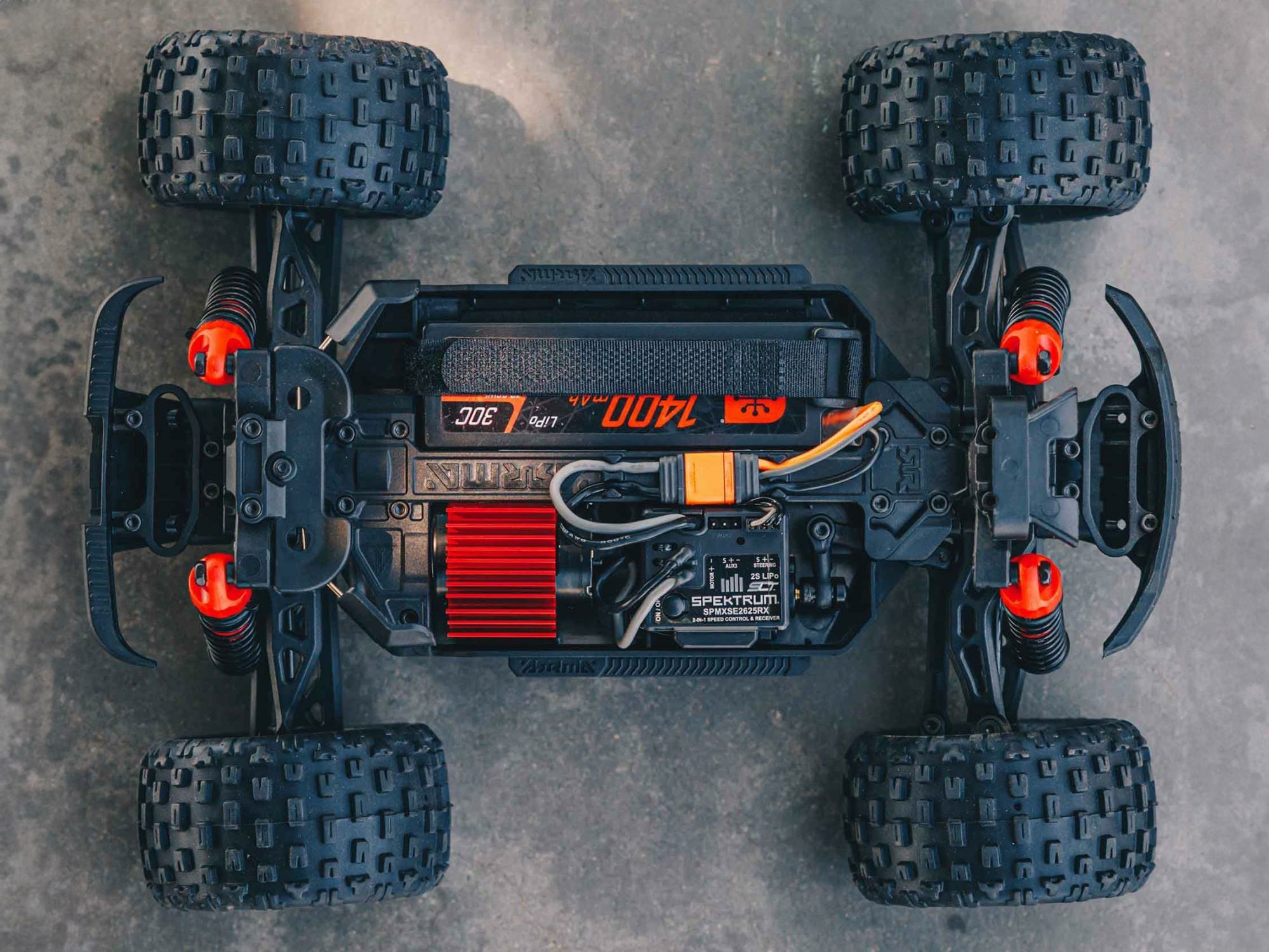 green 1/18 GRANITE GROM MEGA 4X4 MT with Battery & Charger - Image 6