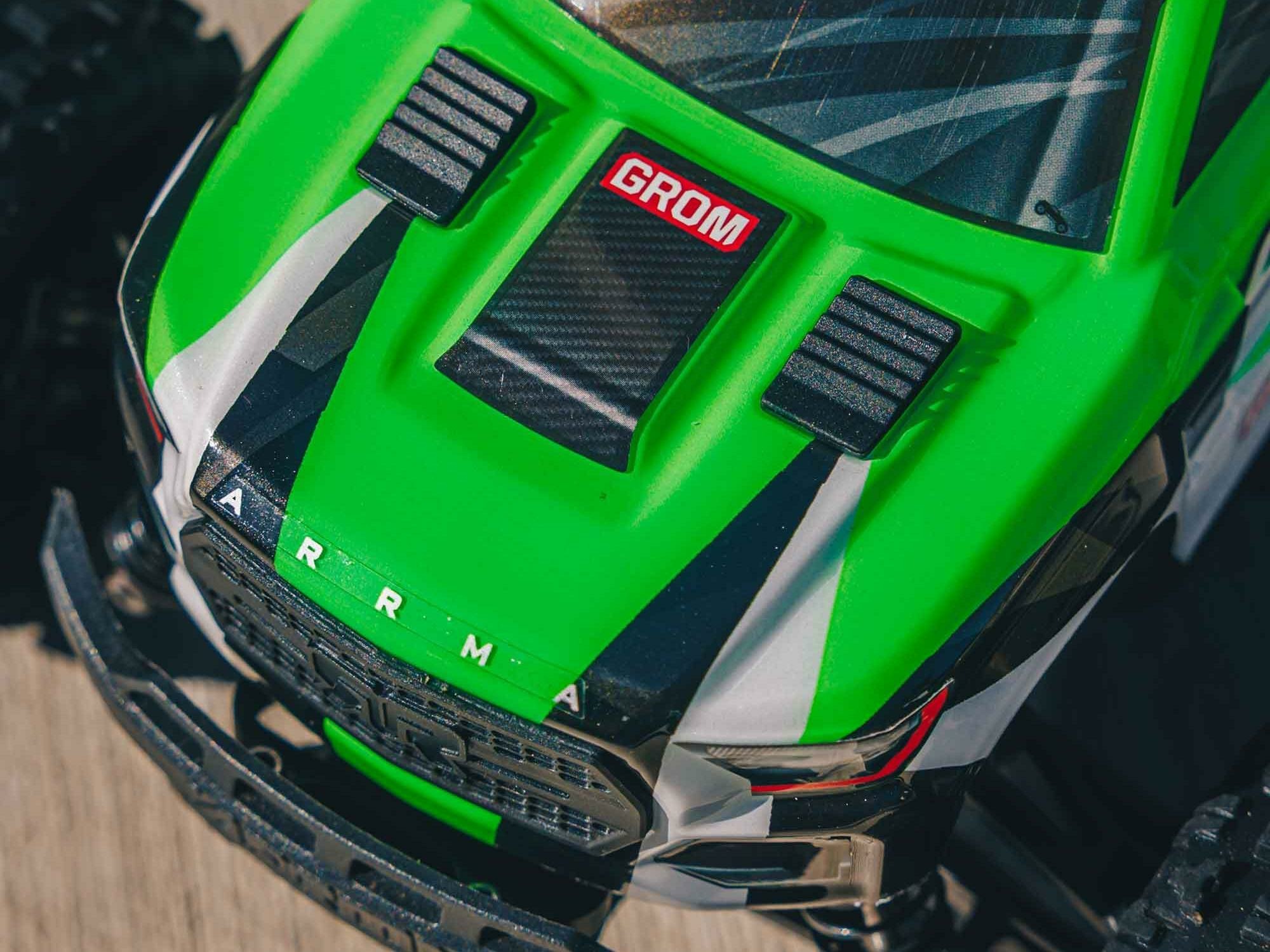 green 1/18 GRANITE GROM MEGA 4X4 MT with Battery & Charger - Image 11