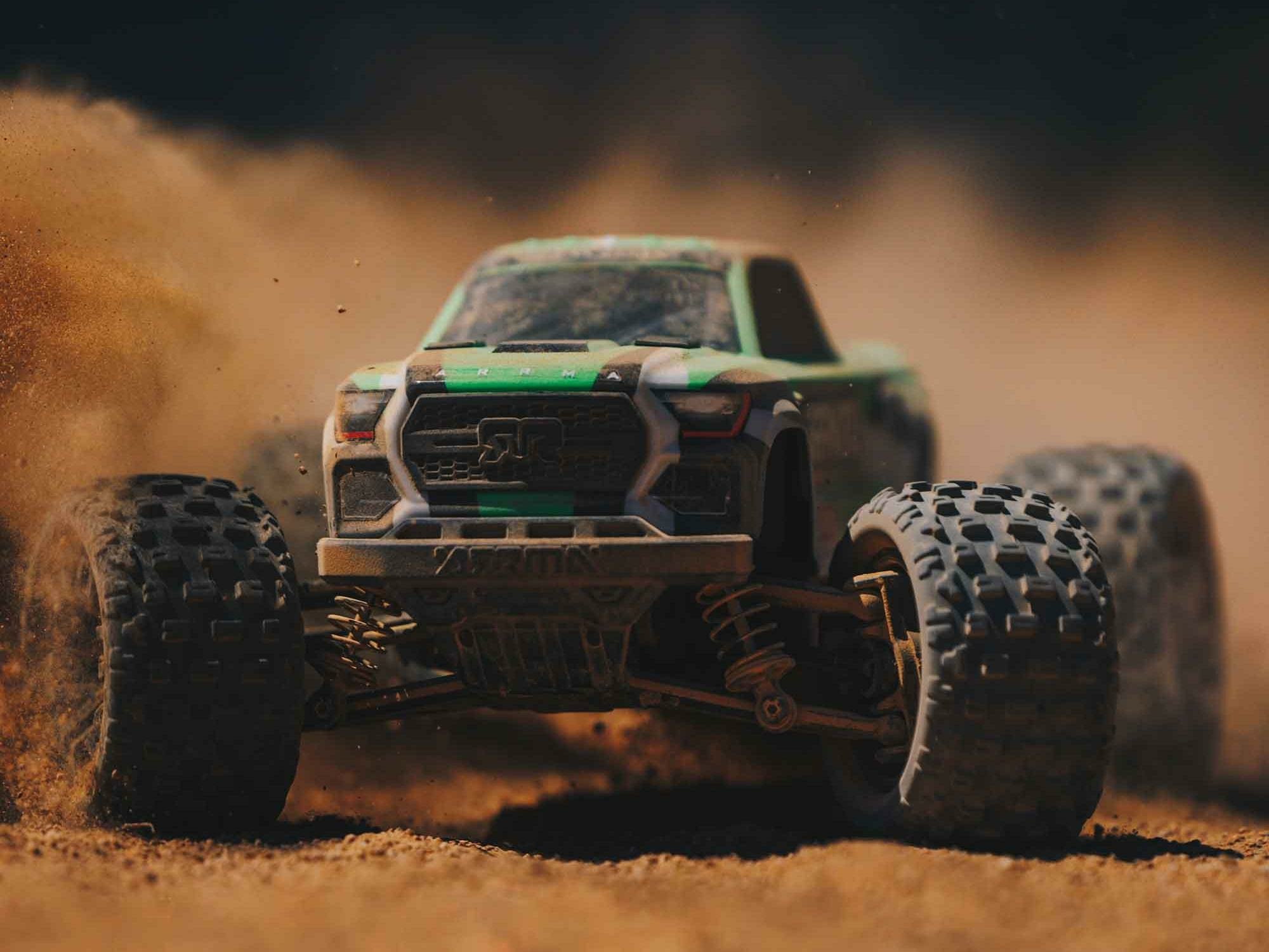 green 1/18 GRANITE GROM MEGA 4X4 MT with Battery & Charger - Image 13