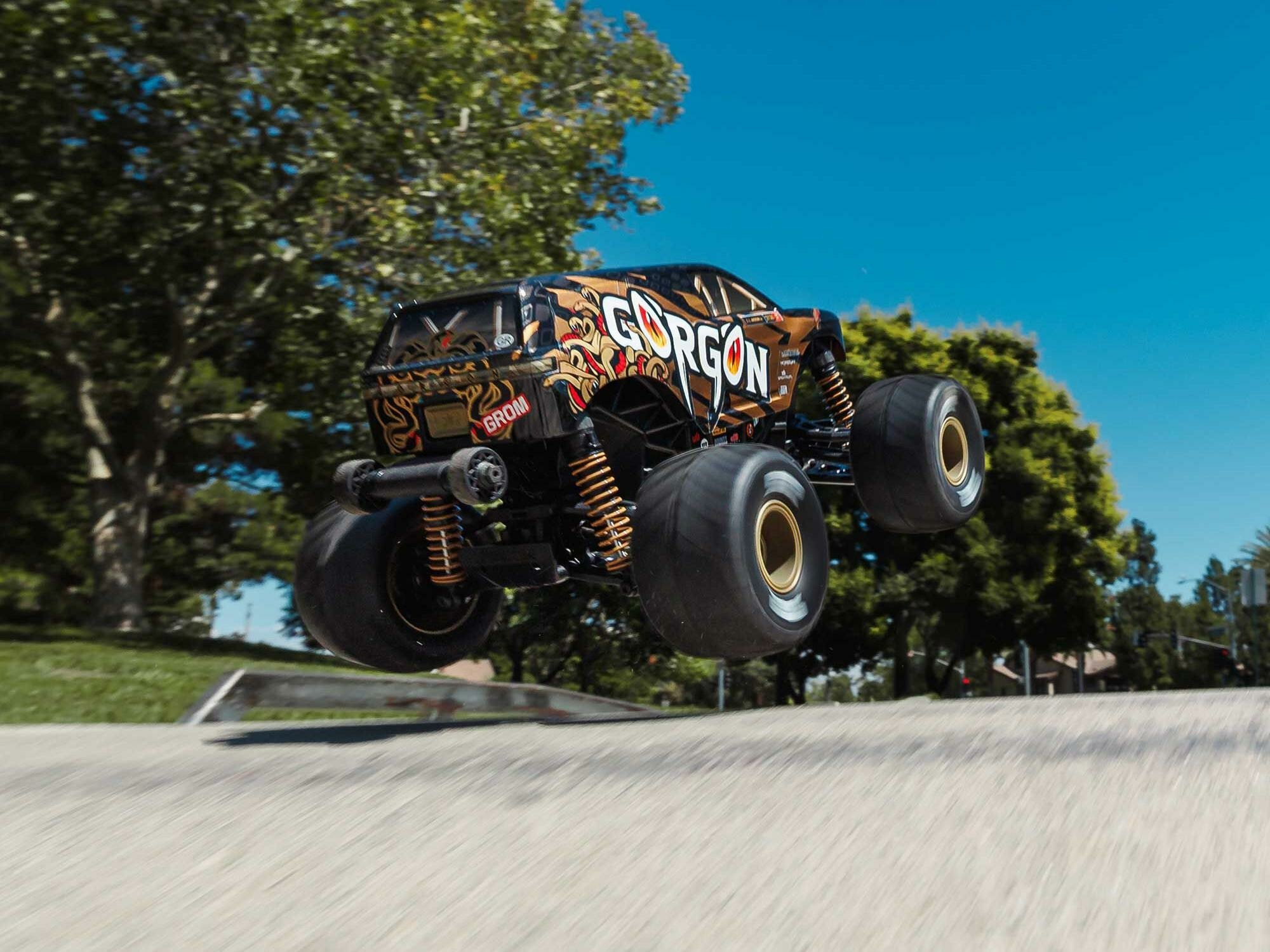 bronze ARRMA 1/16 GORGON GROM 4X4 brushed RTR Monster Truck - Image 16