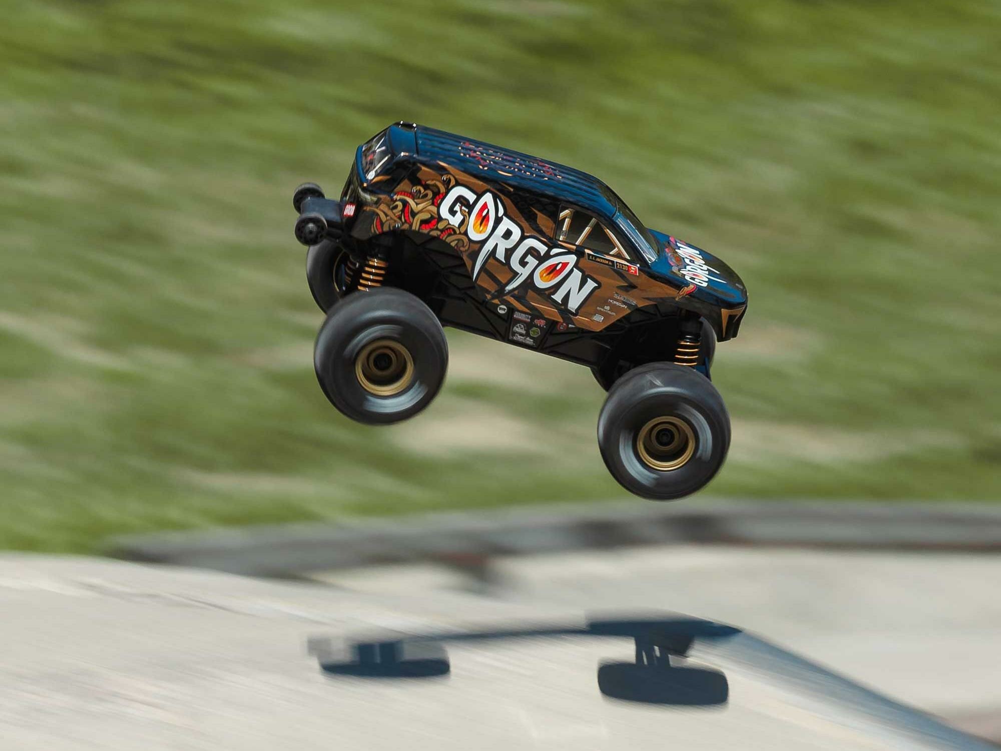 bronze ARRMA 1/16 GORGON GROM 4X4 brushed RTR Monster Truck - Image 17