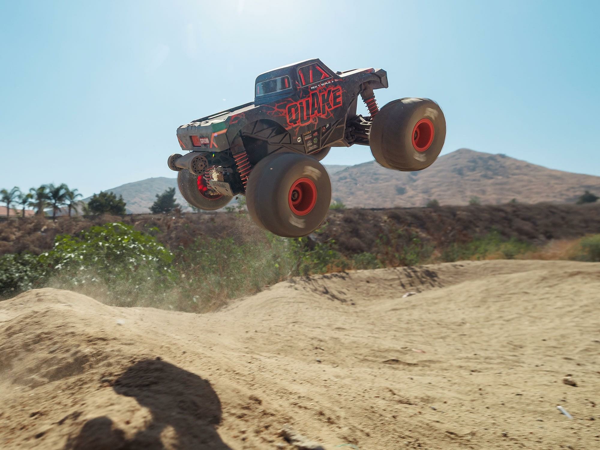 red 1/16 QUAKE GROM 4X4 RTR Monster Truck - Image 21