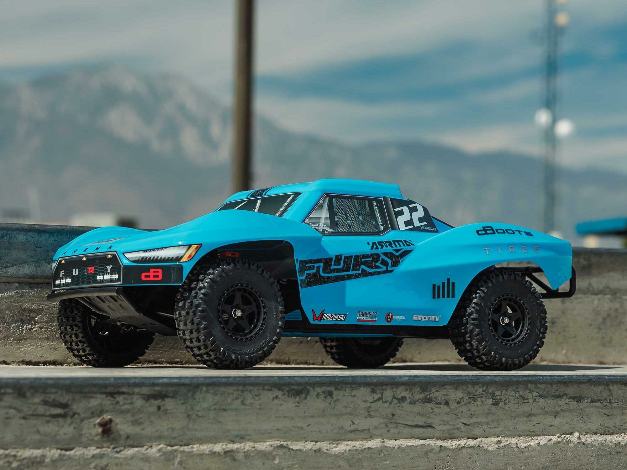 BLUE 1/10 FURY MEGA 550 4X2 SCT WITH BATTERY AND CHARGER - Image 9
