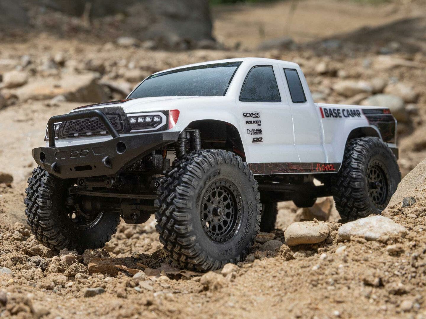white 1/24 SCX24 Base Camp 4WD Rock Crawler RTR - Image 19