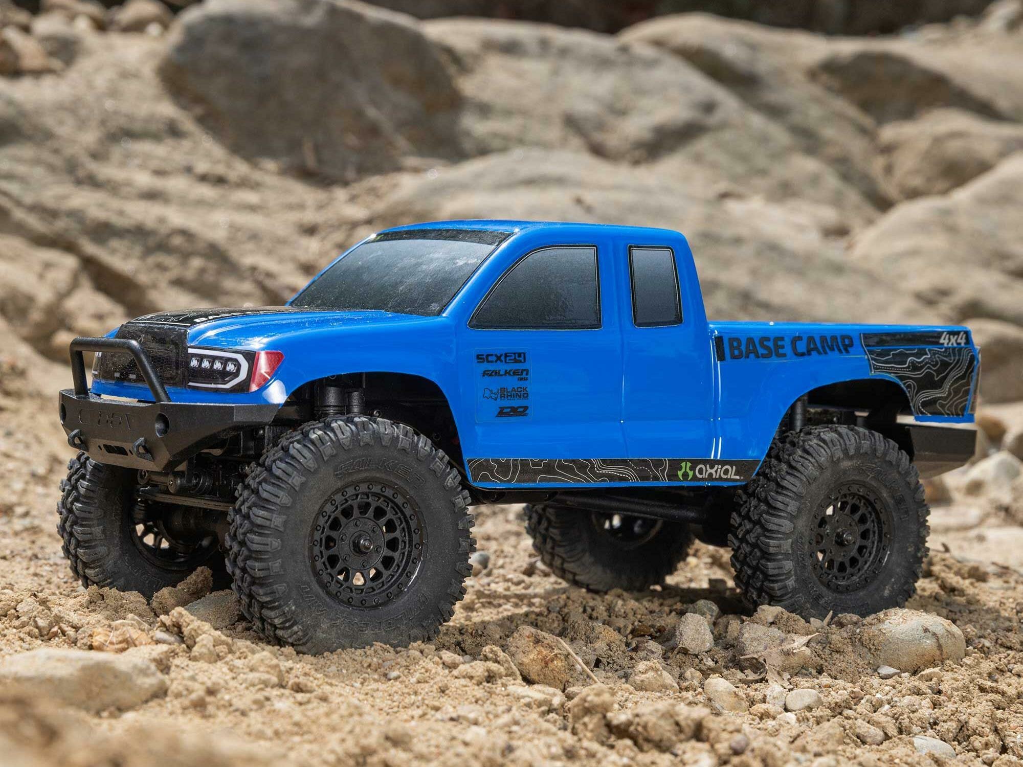 blue 1/24 SCX24 Base Camp 4WD Rock Crawler RTR - Image 18