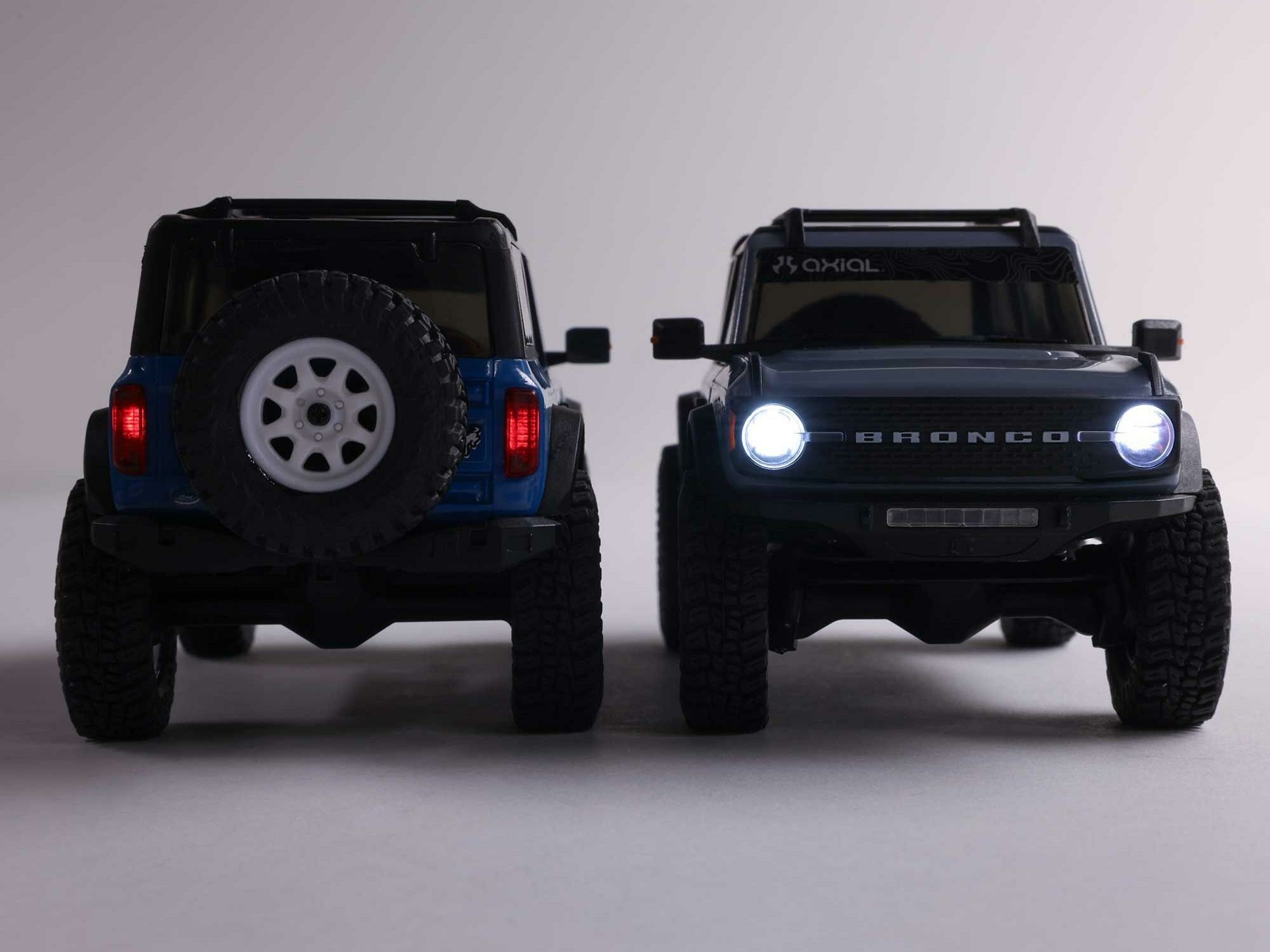 blue 1/30 SCX30 Ford Bronco 4X4 RTR Rock Crawler - Image 11