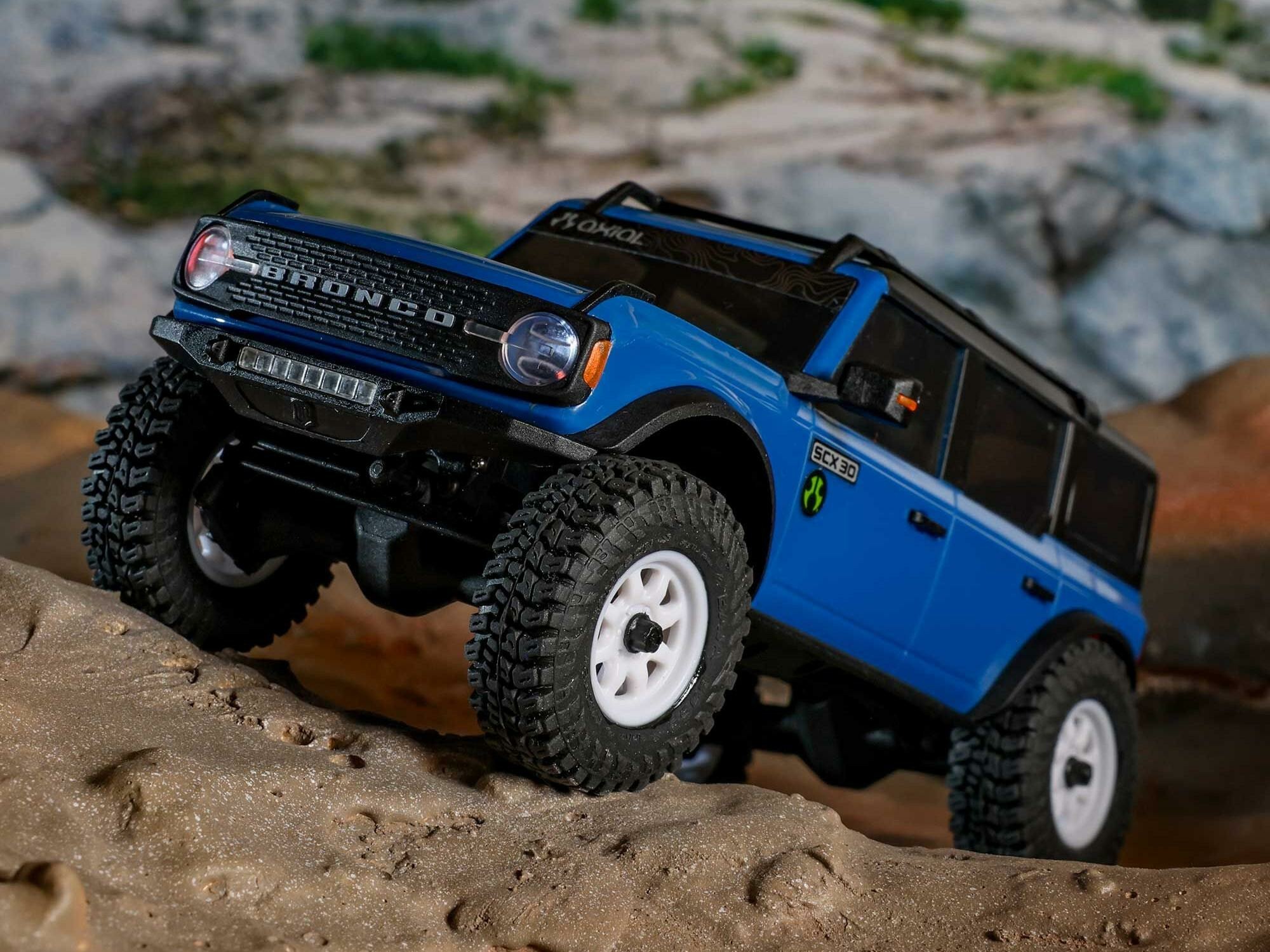 blue 1/30 SCX30 Ford Bronco 4X4 RTR Rock Crawler - Image 27