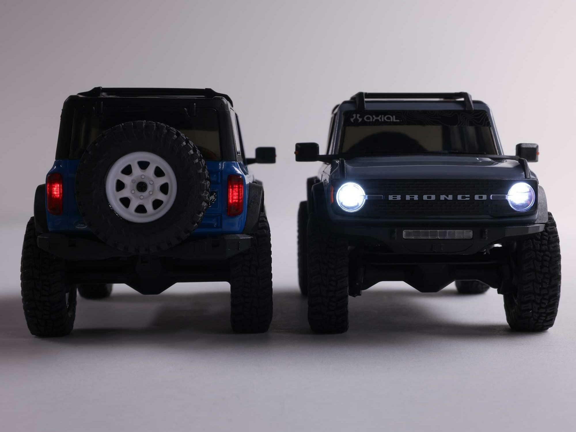 grey 1/30 SCX30 Ford Bronco 4X4 RTR Rock Crawler - Image 10