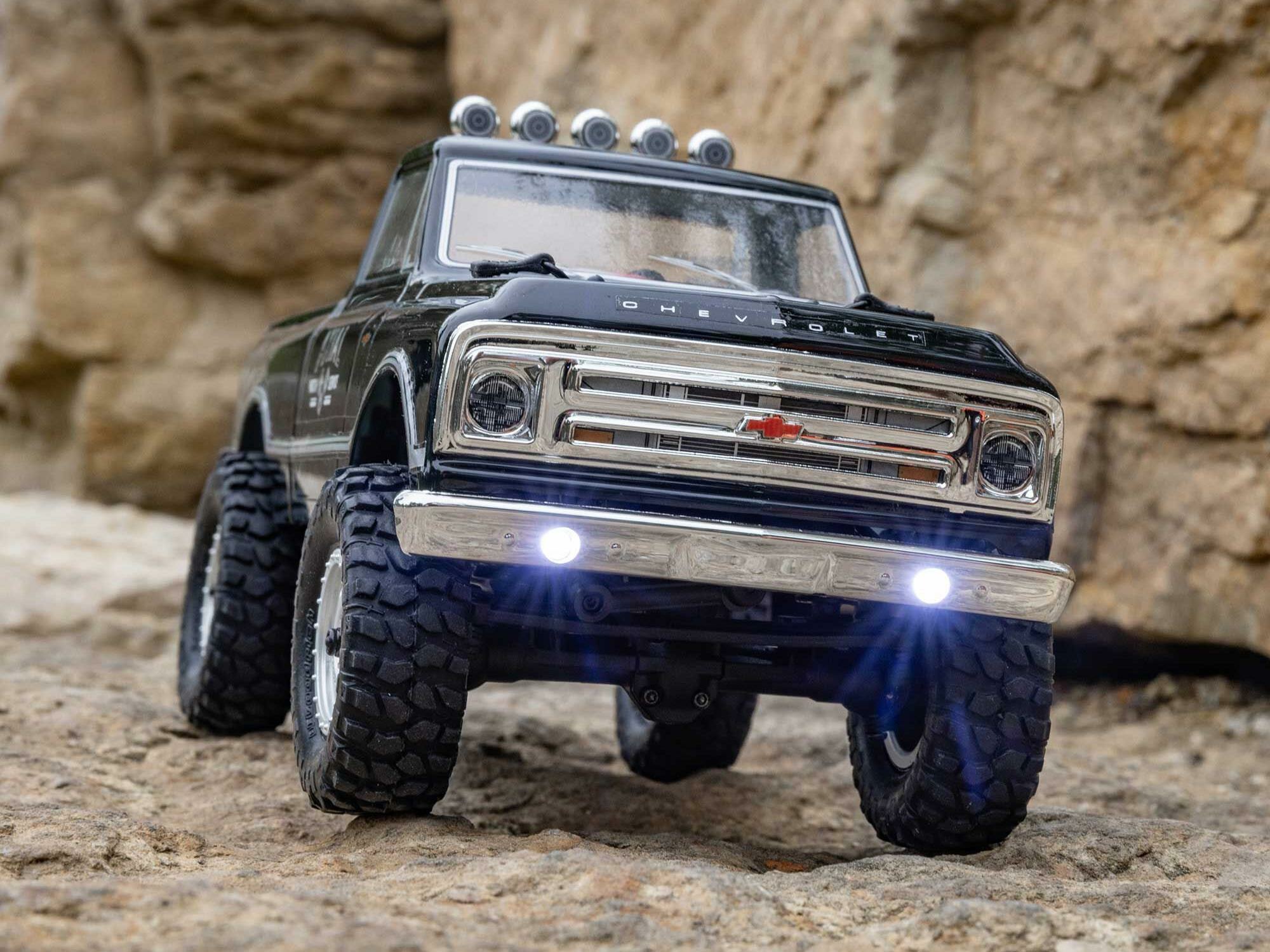 black 1/24 SCX24 1967 Chevrolet C10 4WD Rock Crawler RTR - Image 19