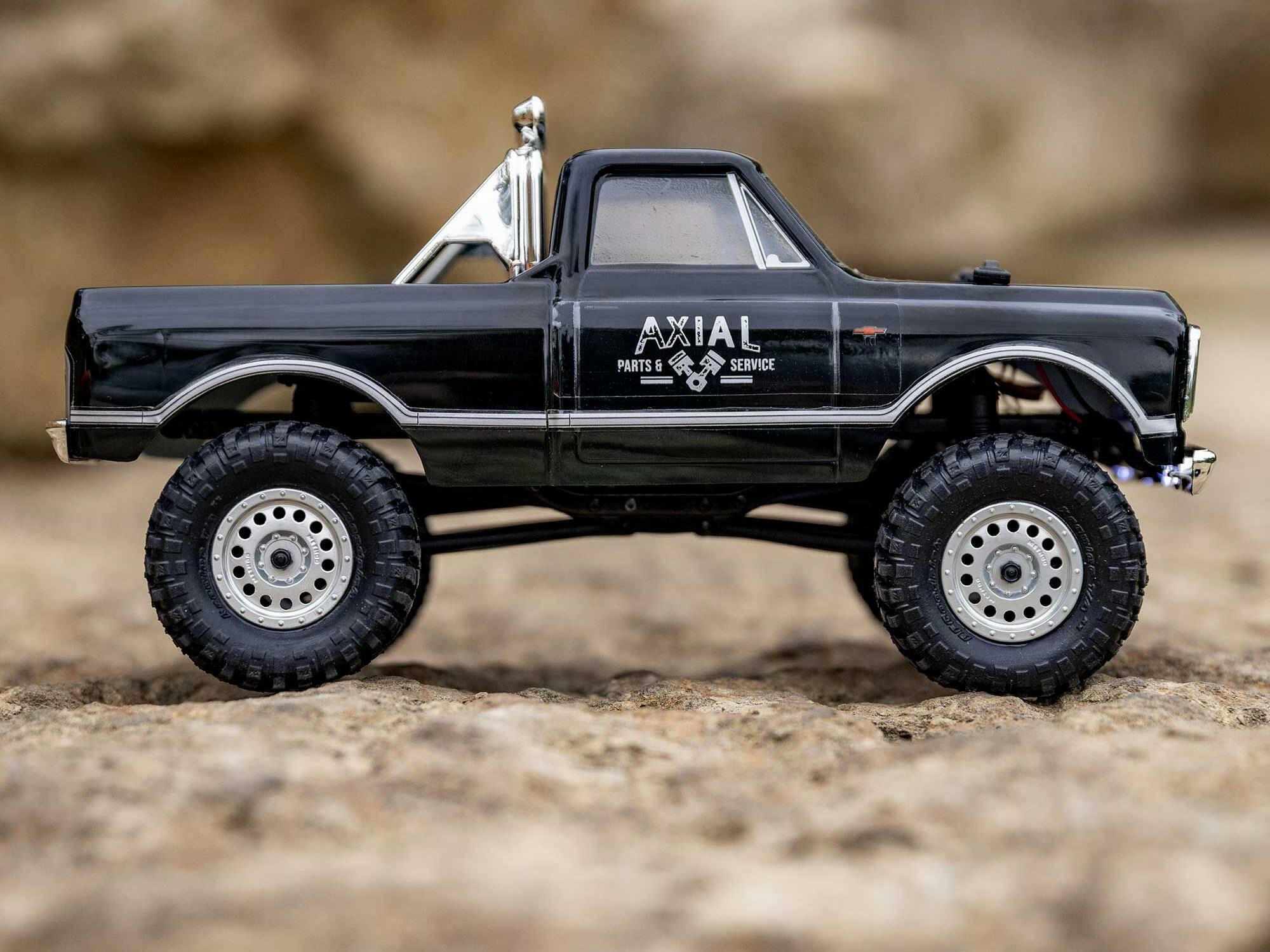 black 1/24 SCX24 1967 Chevrolet C10 4WD Rock Crawler RTR - Image 18