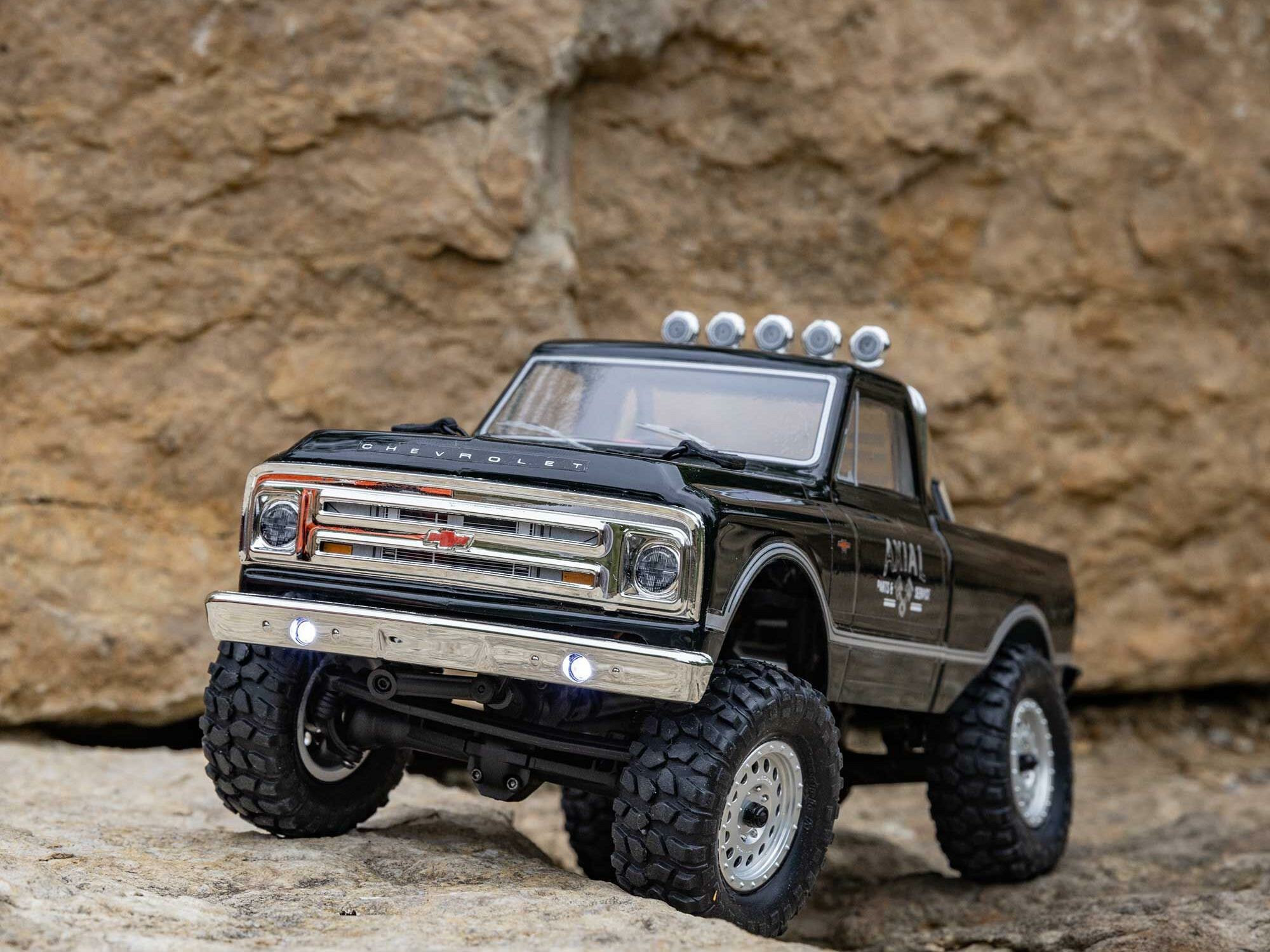 black 1/24 SCX24 1967 Chevrolet C10 4WD Rock Crawler RTR - Image 20
