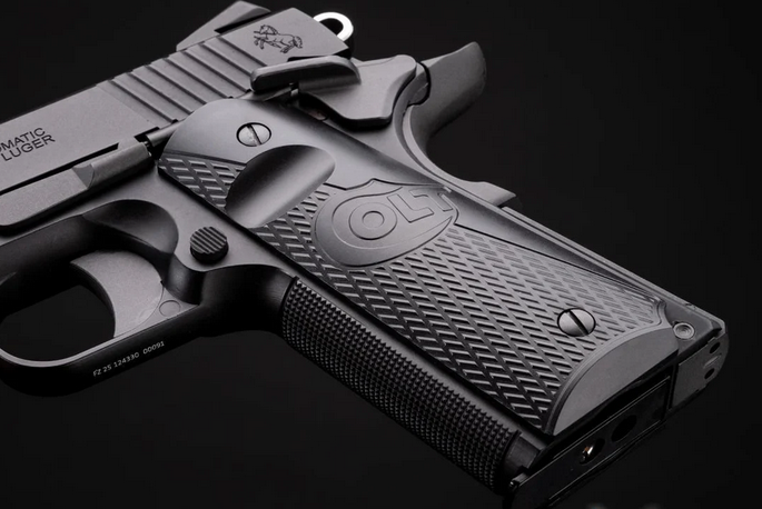 Colt Combat Elite Commander Gas Blowback Pistol (EMG/Army - R47) - Image 4